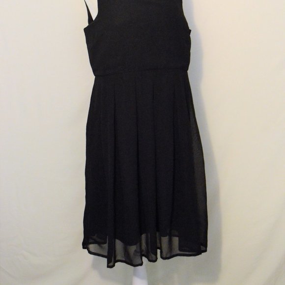 Project Eve elegant, black, cocktail/party dress, medium. - Picture 2 of 6